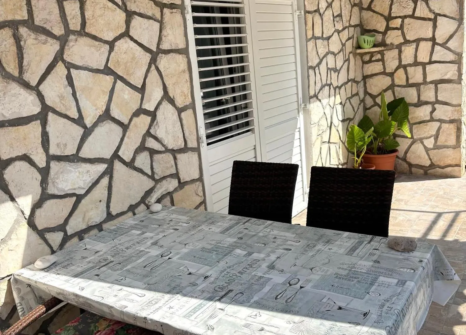 Apartments Selce Tia 0*,
